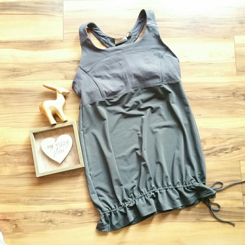 Athleta Skills and Drills Top Size Small